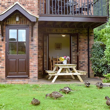 Quackers Villa Whitby Buitenkant foto